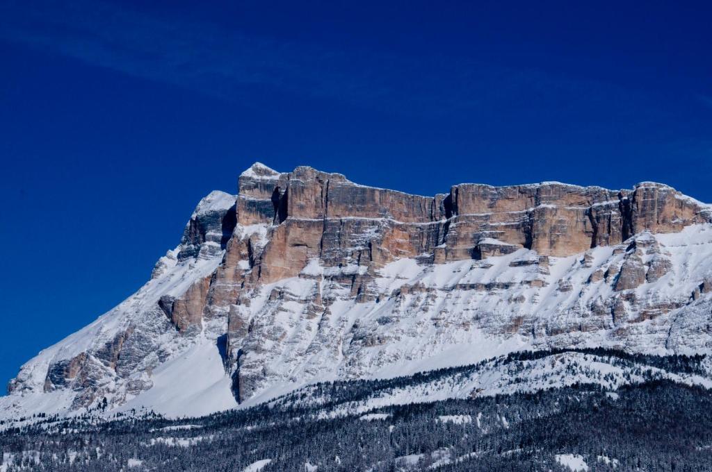Hotel Dolomiti لا فيلا المظهر الخارجي الصورة