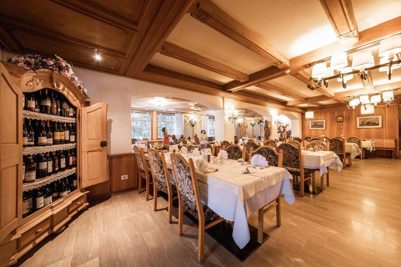 Hotel Dolomiti لا فيلا المظهر الخارجي الصورة